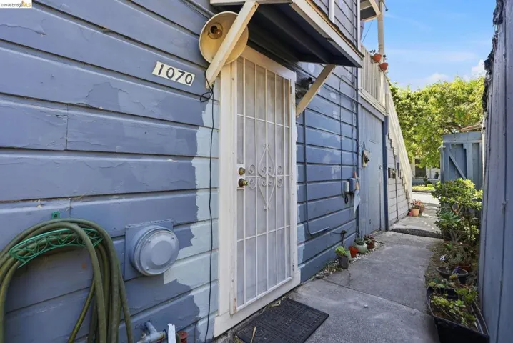 1072 56th St, Oakland, California 94608