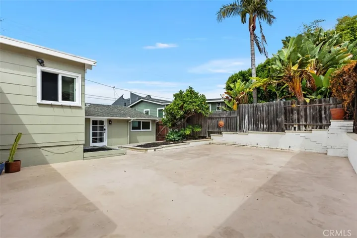SPACIOUS REAR PATIO!