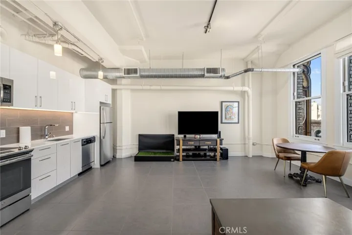939 S Broadway #1001, Los Angeles, California 90015