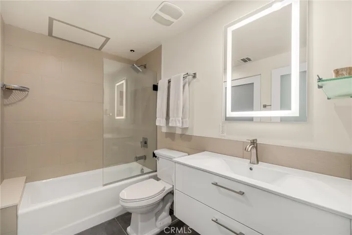 939 S Broadway #1001, Los Angeles, California 90015