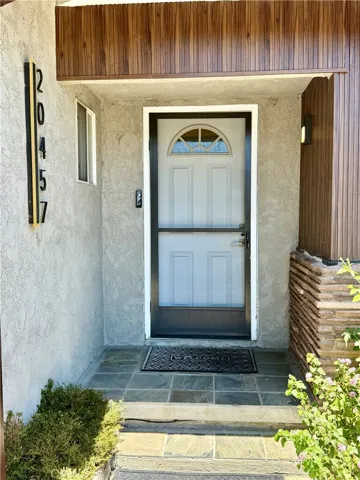 20457 Eccles, Los Angeles, California 91306