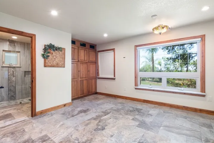 Flex room