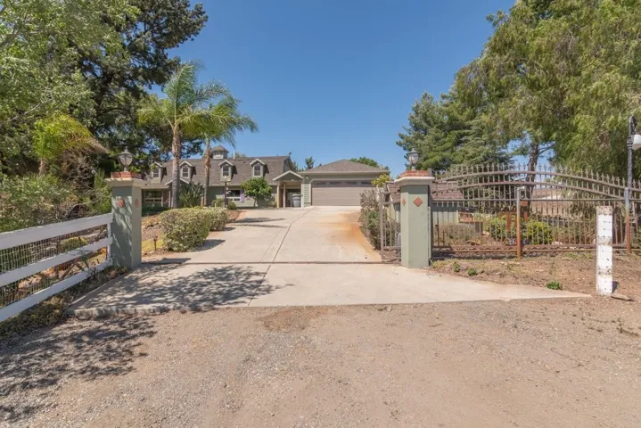 37890 Normandy, Winchester, California 92596