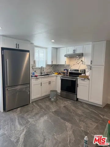 160 W 59th Street 1/4, Los Angeles, California 90003