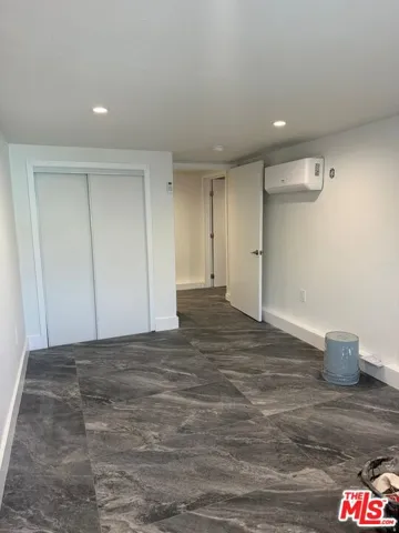 160 W 59th Street 1/4, Los Angeles, California 90003