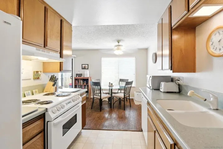 450 W Vermont Ave 807, Escondido, California 92025
