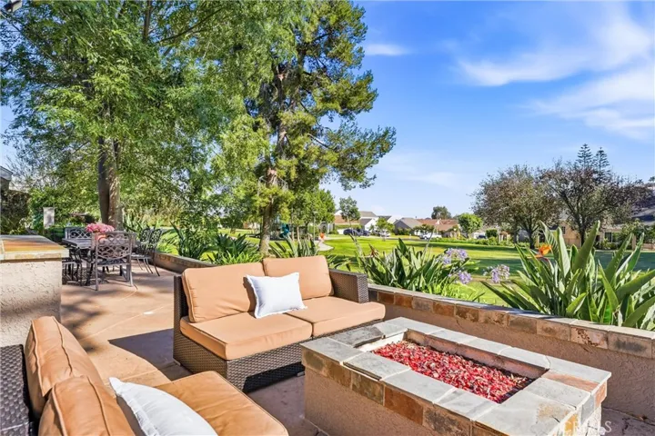 Indoor, outdoor living...