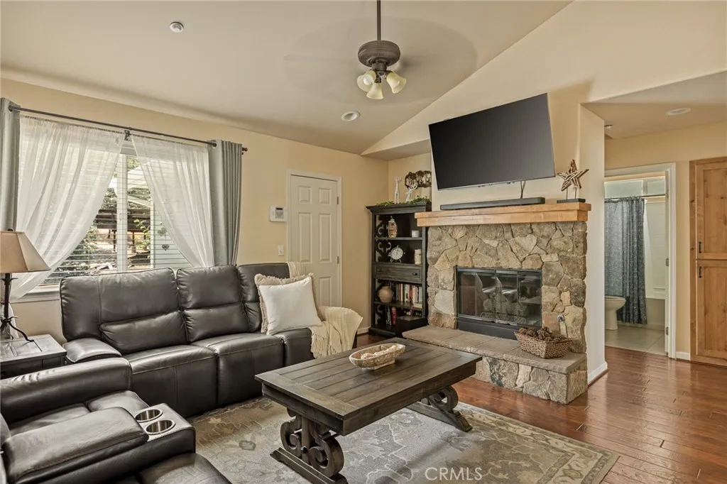 1465 Golden Rule Lane, Lake Arrowhead, California 92352 — photo 4