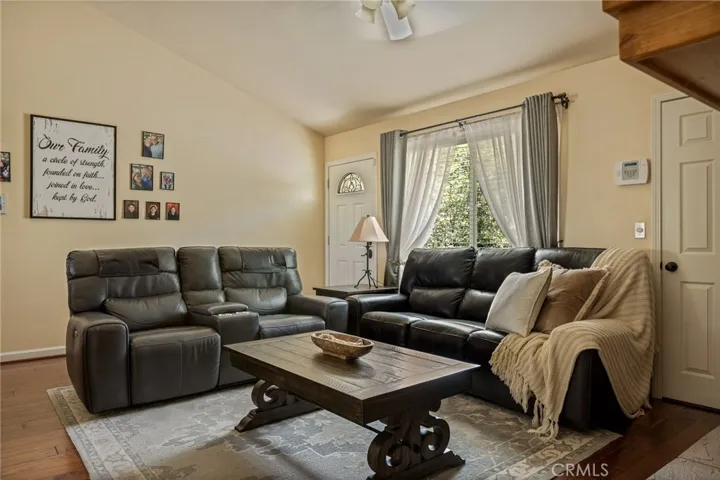 1465 Golden Rule Lane, Lake Arrowhead, California 92352