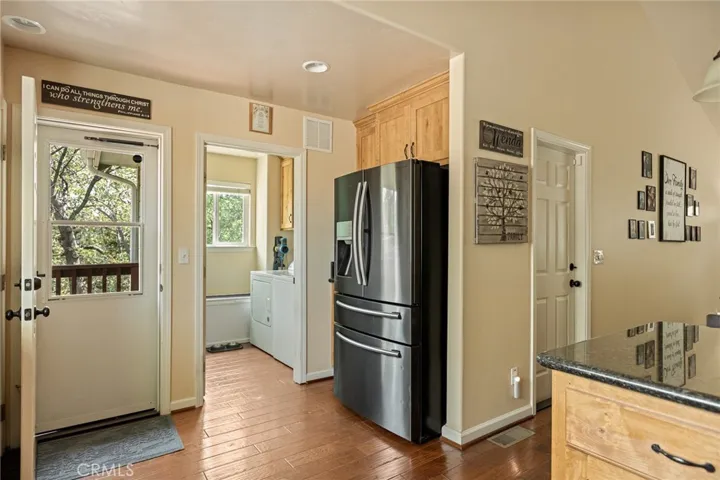 1465 Golden Rule Lane, Lake Arrowhead, California 92352