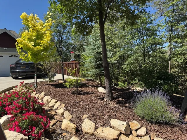 1465 Golden Rule Lane, Lake Arrowhead, California 92352