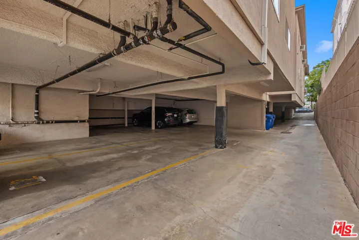11836 Mayfield Avenue 9, Los Angeles, California 90049