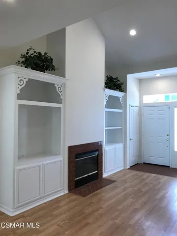 LR built ins