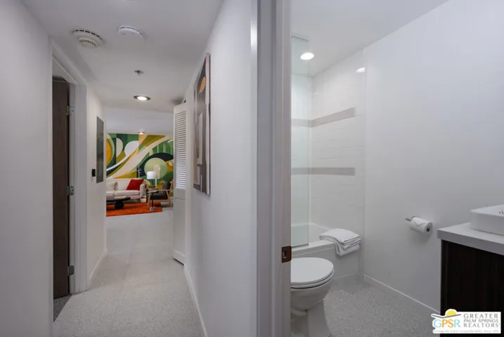 Guest Bathroom - Unit 104 - Qu