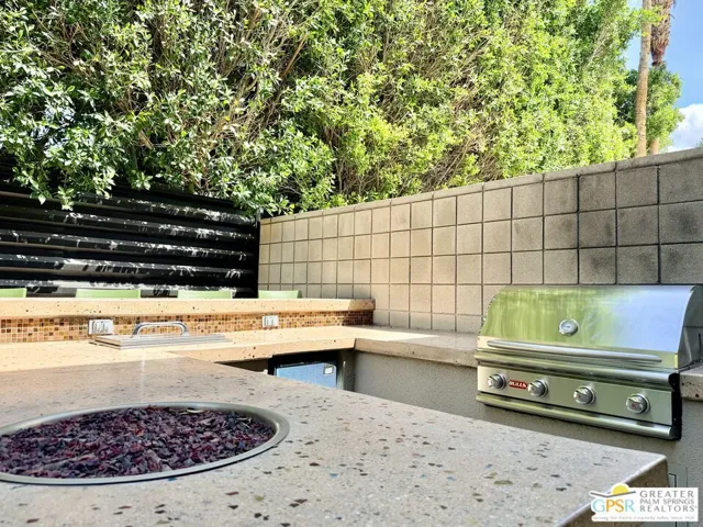 588 E San Lorenzo Road 104, Palm Springs, California 92264