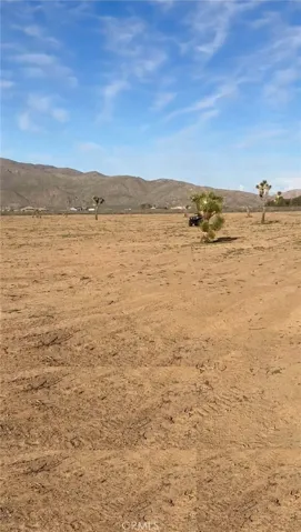 0 Milpas, Apple Valley, California 92308
