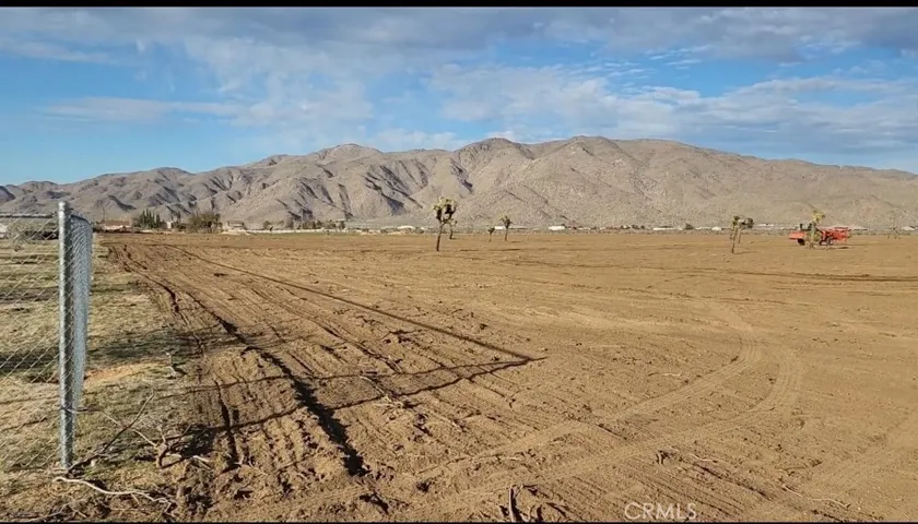 0 Milpas, Apple Valley, California 92308