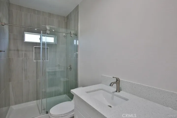2302 W La Verne Avenue, Santa Ana, California 92704