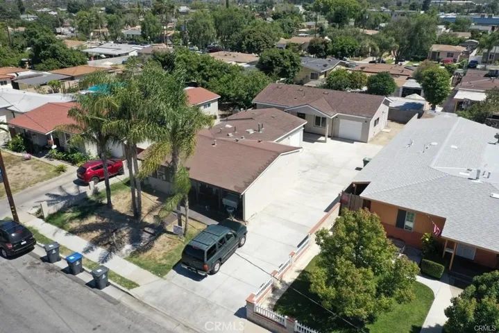 2302 W La Verne Avenue, Santa Ana, California 92704