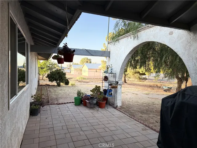 11910 Hawthorne, Hesperia, California 92345