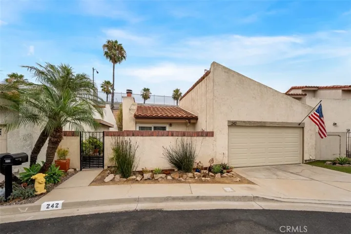 242 Pasteur, Placentia, California 92870