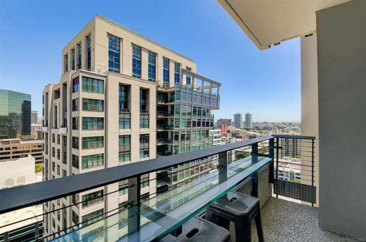 645 Front St. 1910, San Diego, California 92101