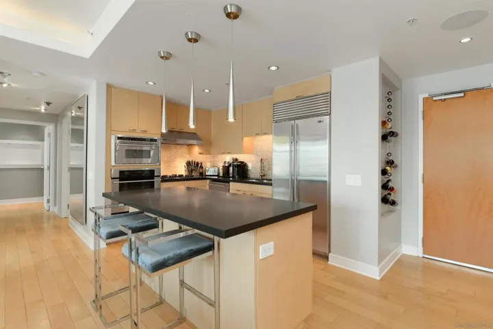 645 Front St. 1910, San Diego, California 92101