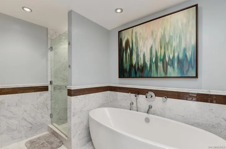 645 Front St. 1910, San Diego, California 92101