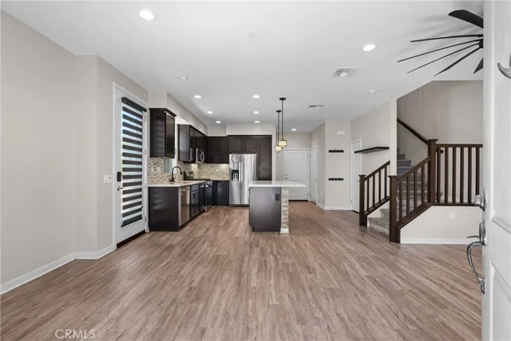105 Red Brick, Simi Valley, California 93065