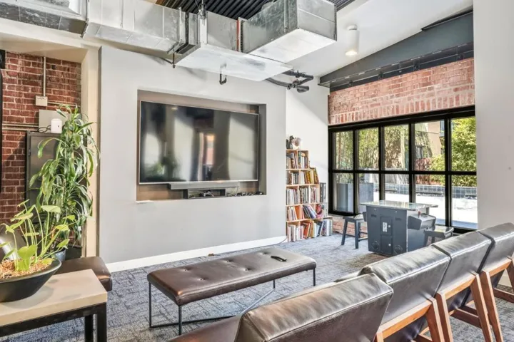 88 Bush Street 3161, San Jose, California 95126