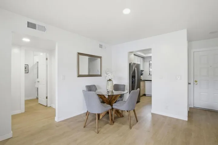 2201 Monroe Street 204, Santa Clara, California 95050