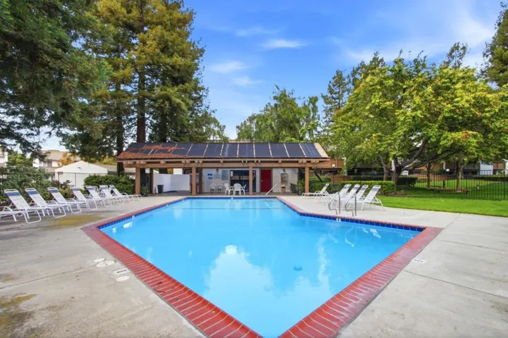 2201 Monroe Street 204, Santa Clara, California 95050