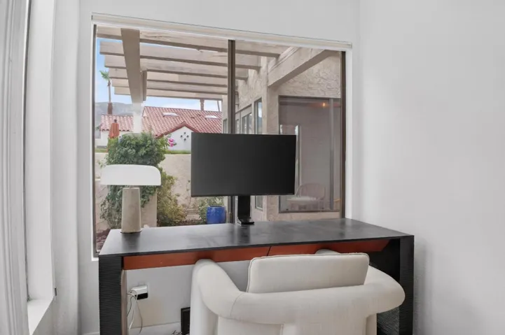 Guest bedroom