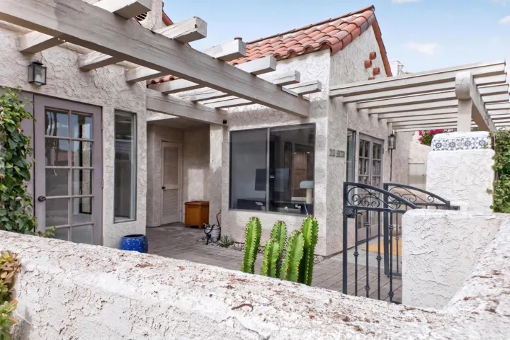 73472 Shadow Mountain Drive8