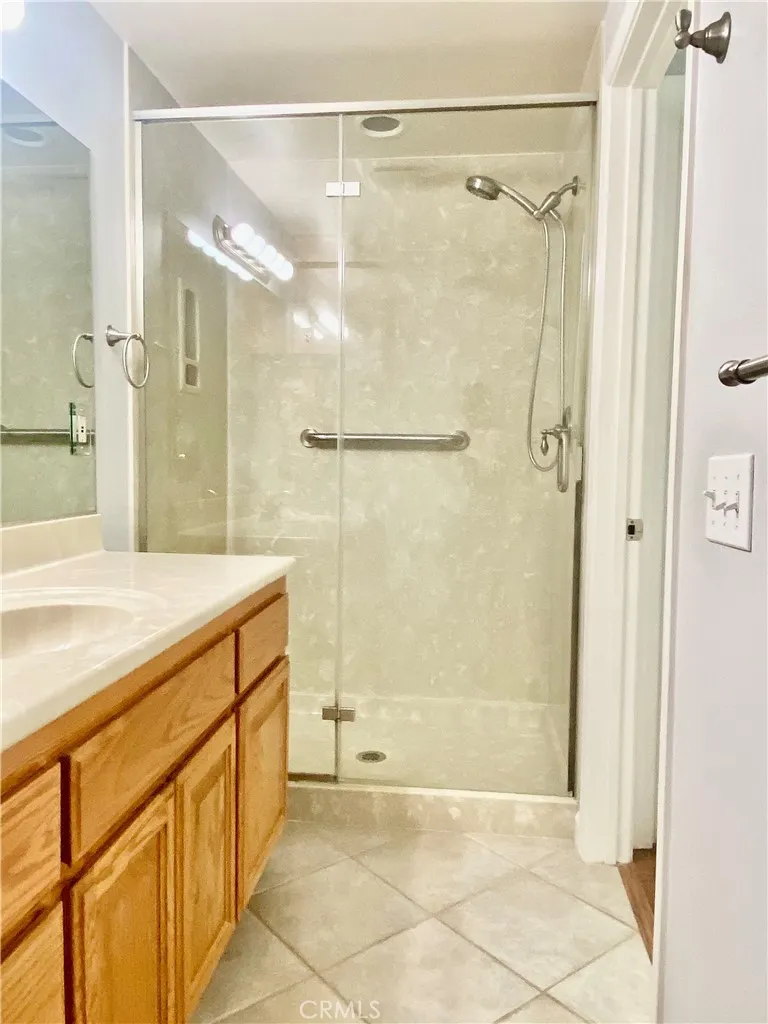 WALK IN SHOWER