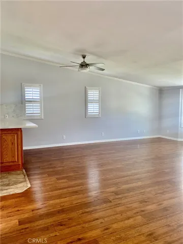 LIVING ROOM W/ CEILING FAN