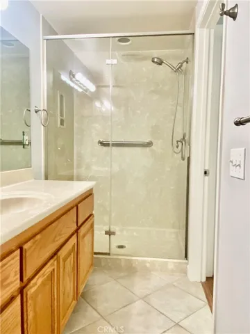 WALK IN SHOWER