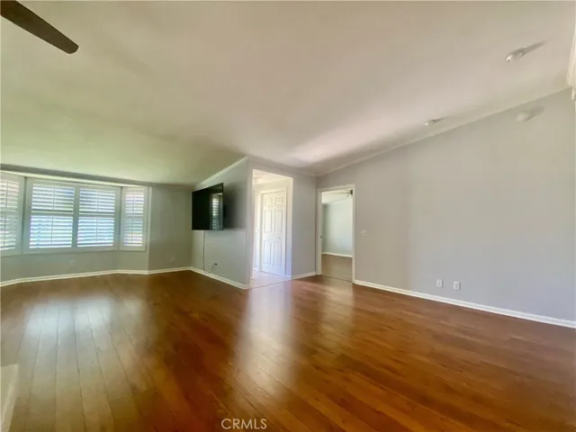 LIVING ROOM,DINING ROOM