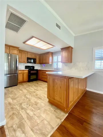 VINYL TILE FLOORING IN THE KITCHEN