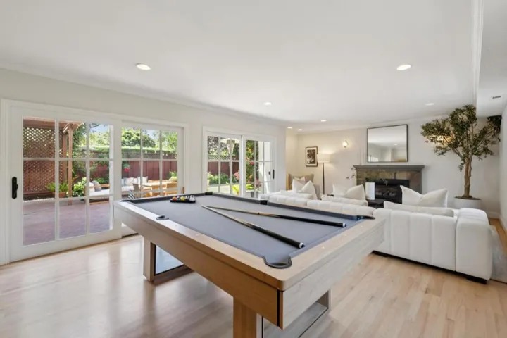 520 Francisco Drive, Burlingame, California 94010