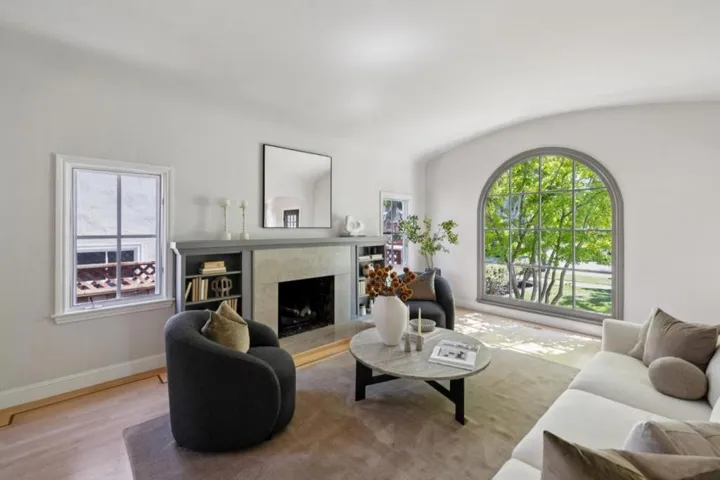 520 Francisco Drive, Burlingame, California 94010