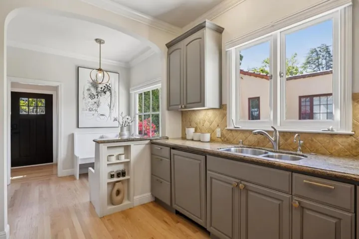 520 Francisco Drive, Burlingame, California 94010