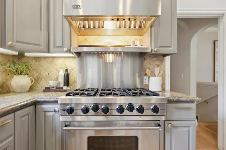 520 Francisco Drive, Burlingame, California 94010