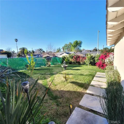 19030 Community, Los Angeles, California 91324
