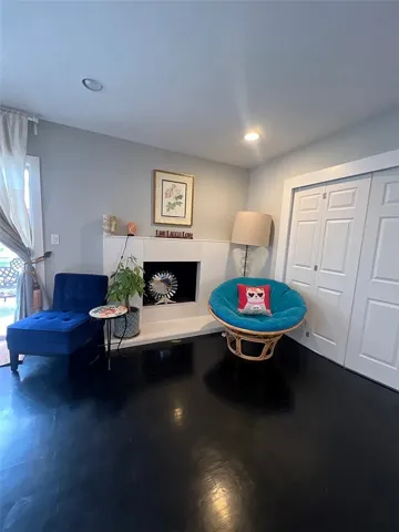 19030 Community, Los Angeles, California 91324