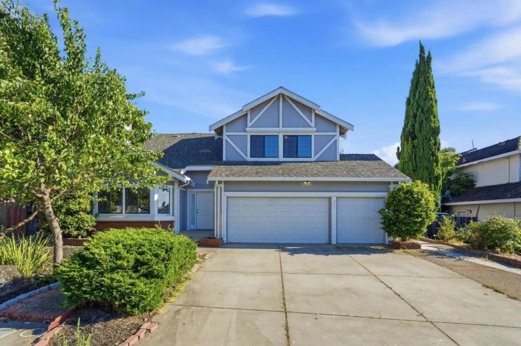 213 Wellfleet Dr