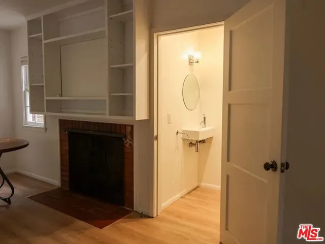 1322 N Beverly Glen Boulevard, Los Angeles, California 90077