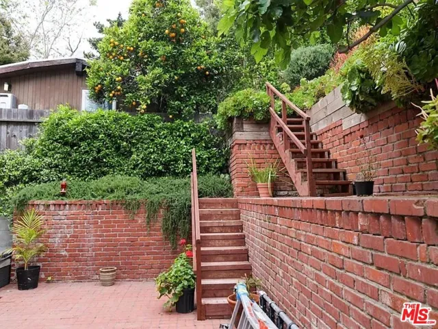 1322 N Beverly Glen Boulevard, Los Angeles, California 90077