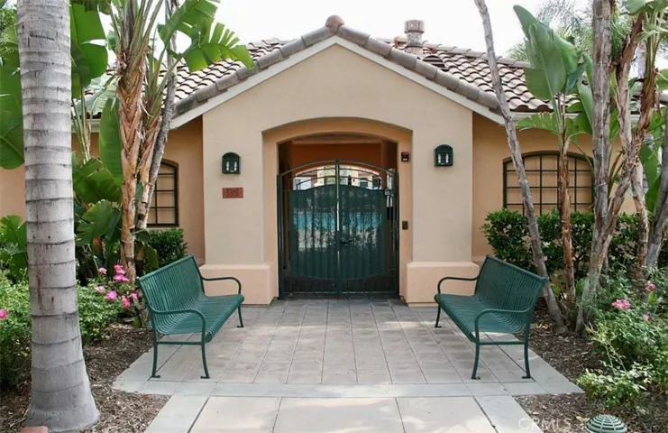 1306 Solvay Aisle, Irvine, California 92606