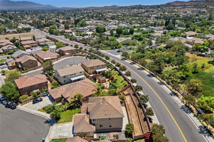 11303 Apple Canyon Lane, Riverside, California 92503